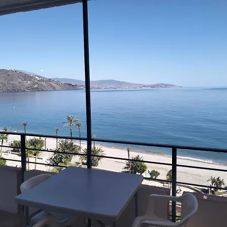 Apartamento Amplio En 1 Linea *